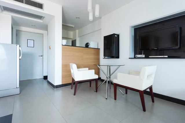 Galare Thong Tower Aparthotel Chiang Mai Buitenkant foto