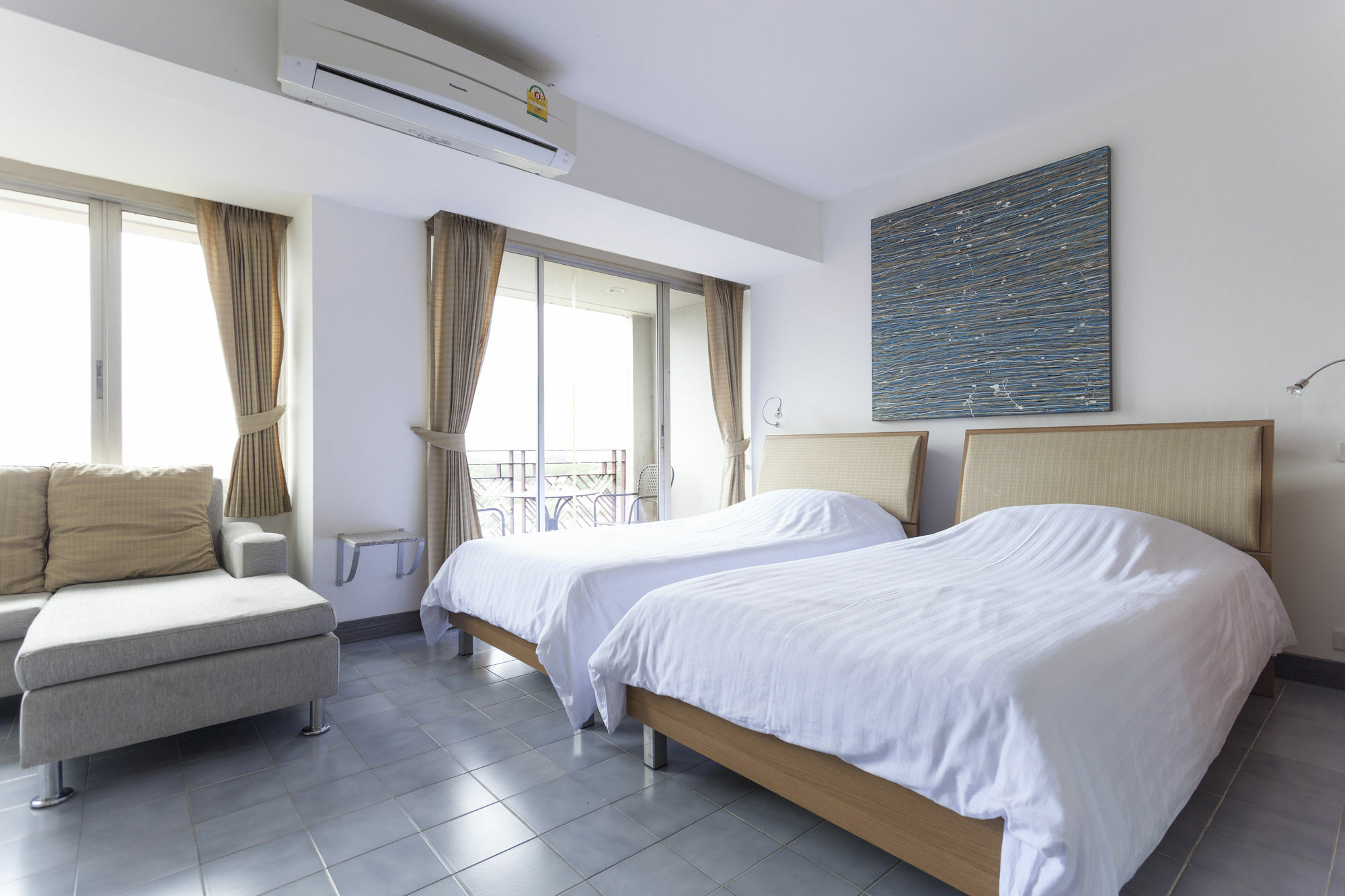 Galare Thong Tower Aparthotel Chiang Mai Buitenkant foto