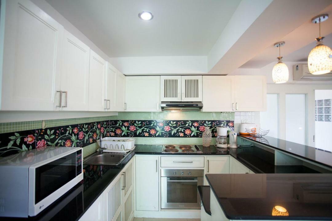Galare Thong Tower Aparthotel Chiang Mai Buitenkant foto
